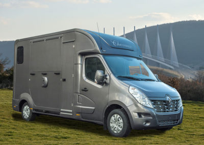 Camion chevaux avec home car – RENAULT MASTER III DCI 170