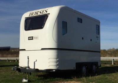 REMORQUE VAN 2 PLACES + LIVING EQUI-TREK SHOW TREKA M
